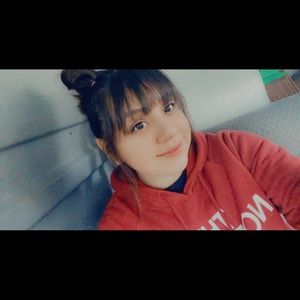 Meet your Posher, Gabriella